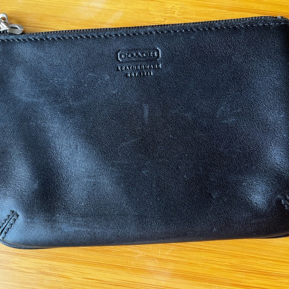 SOLD - Coach Leather Wristlet Clutch | Black - Picture 4 of 6